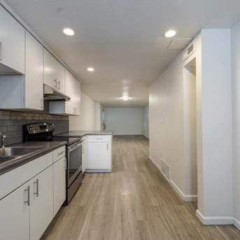 Apartment interior gallery photo 7